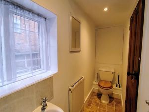 Bathroom WC- click for photo gallery